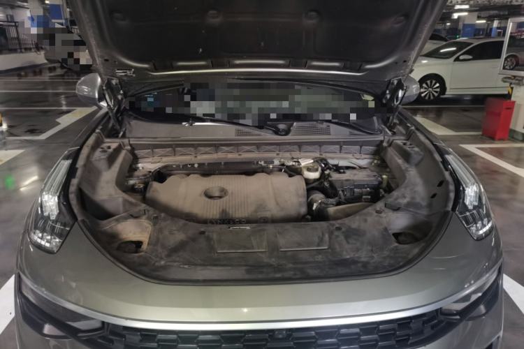 Used Lynk & Co 01 2021 2.0TD Two-Wheel-Drive Pro Trim Engine Bay