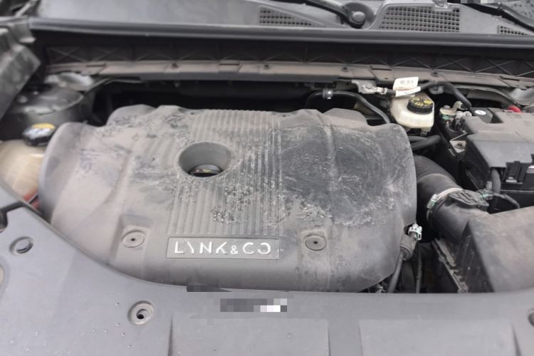 Used Lynk & Co 01 2021 2.0TD Two-Wheel-Drive Pro Trim Engine Bay