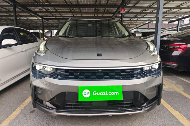 Used Lynk & Co 01 2021 2.0TD Two-Wheel-Drive Pro Trim Exterior 1