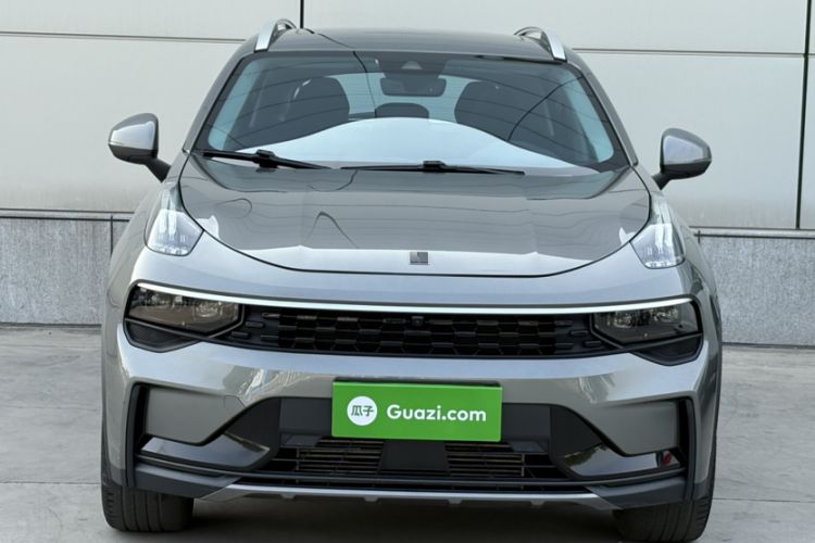 Used Lynk & Co 01 2021 2.0TD Two-Wheel-Drive Pro Trim Exterior 2
