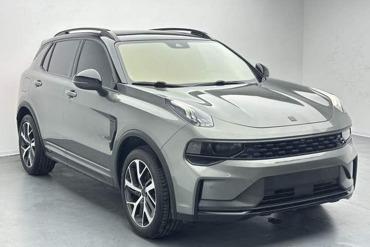 Used Lynk & Co 01 2021 2.0TD Four-Wheel Drive Hype-Halo Exterior 2