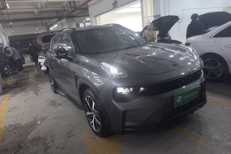 Used Lynk & Co 01 2021 2.0TD Four-Wheel Drive Hype-Halo Exterior 2