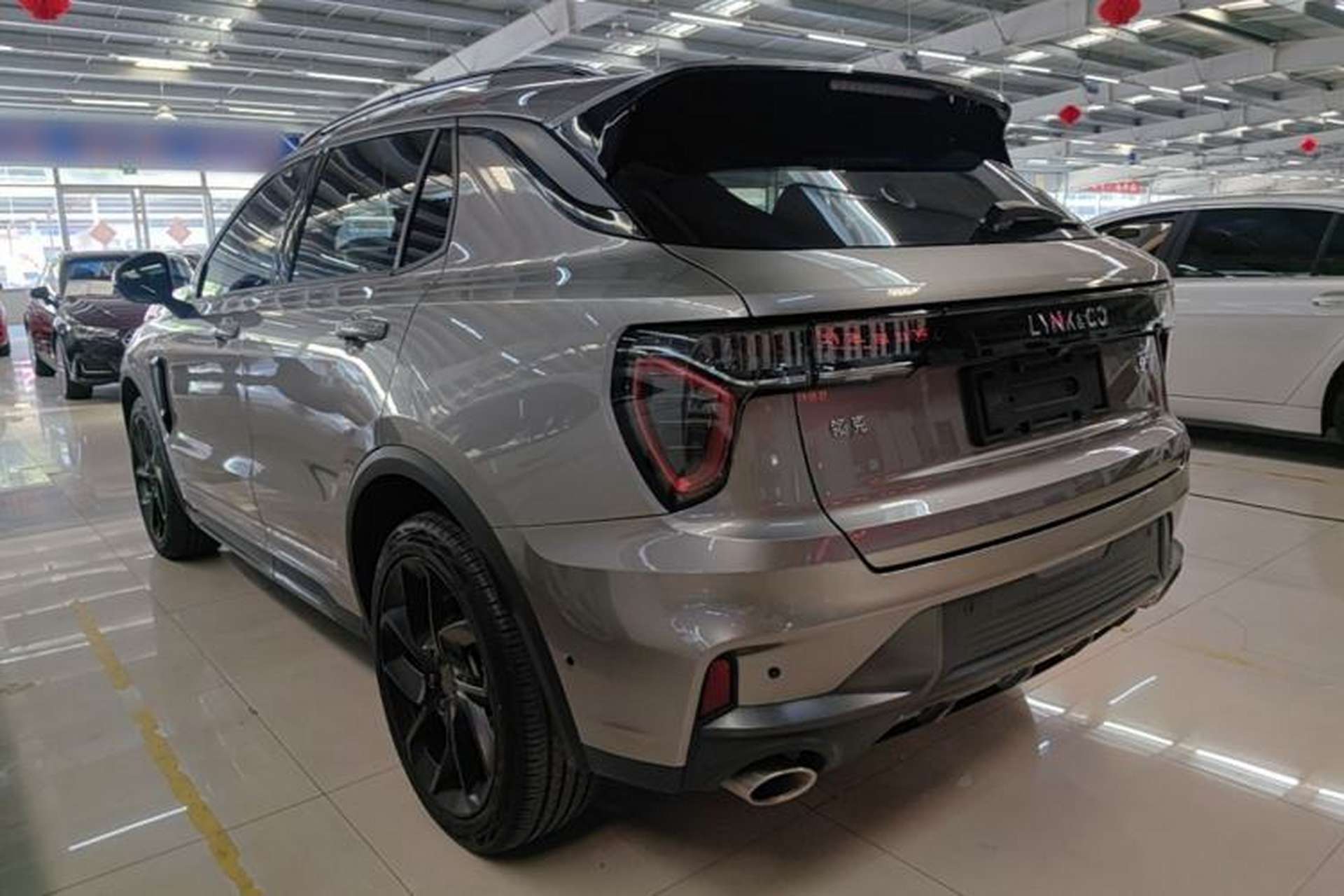 Used Lynk & Co 01 2021 2.0TD Four-Wheel Drive Dark Night Edition Exterior 2
