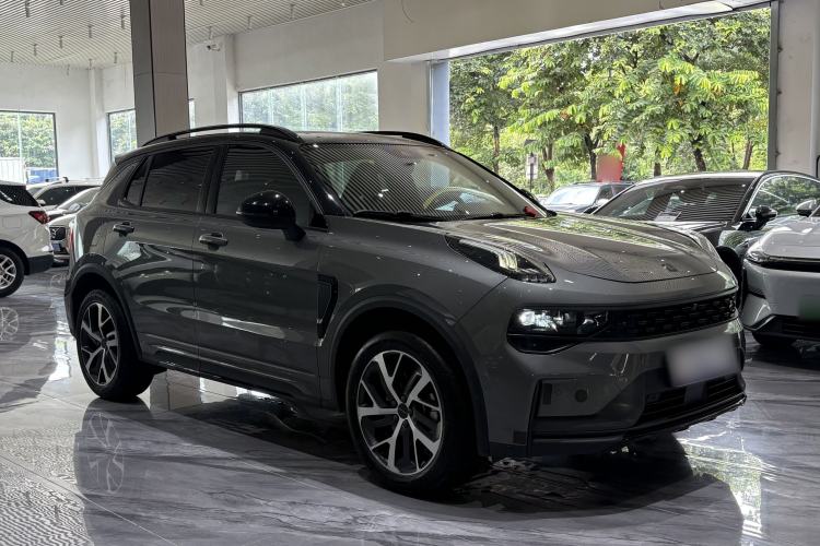 Used Lynk & Co 01 2021 2.0TD Four-Wheel Drive Hype-Halo Exterior 3