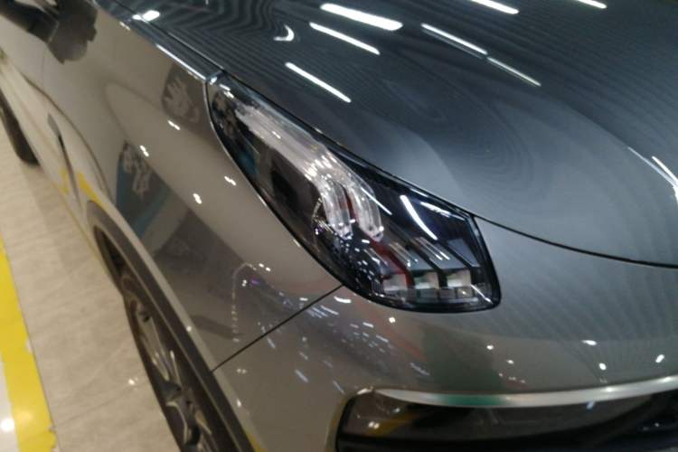 Used Lynk & Co 01 2021 2.0TD Two-Wheel-Drive Pro Trim Exterior 3