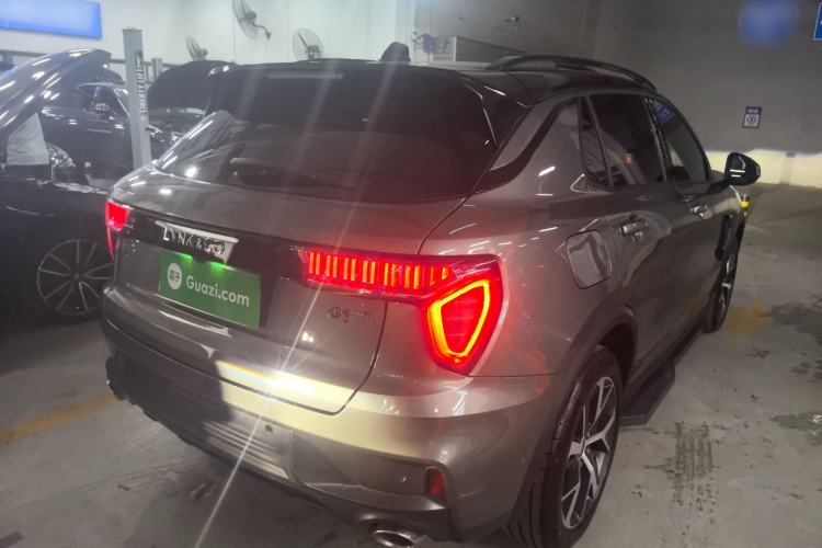 Used Lynk & Co 01 2021 2.0TD Four-Wheel Drive Hype-Halo Exterior 3
