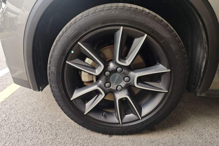 Used Lynk & Co 01 2021 2.0TD Two-Wheel-Drive Pro Trim Exterior 7