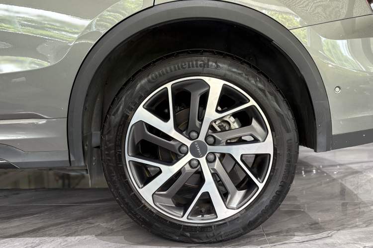 Used Lynk & Co 01 2021 2.0TD Four-Wheel Drive Hype-Halo Exterior 8