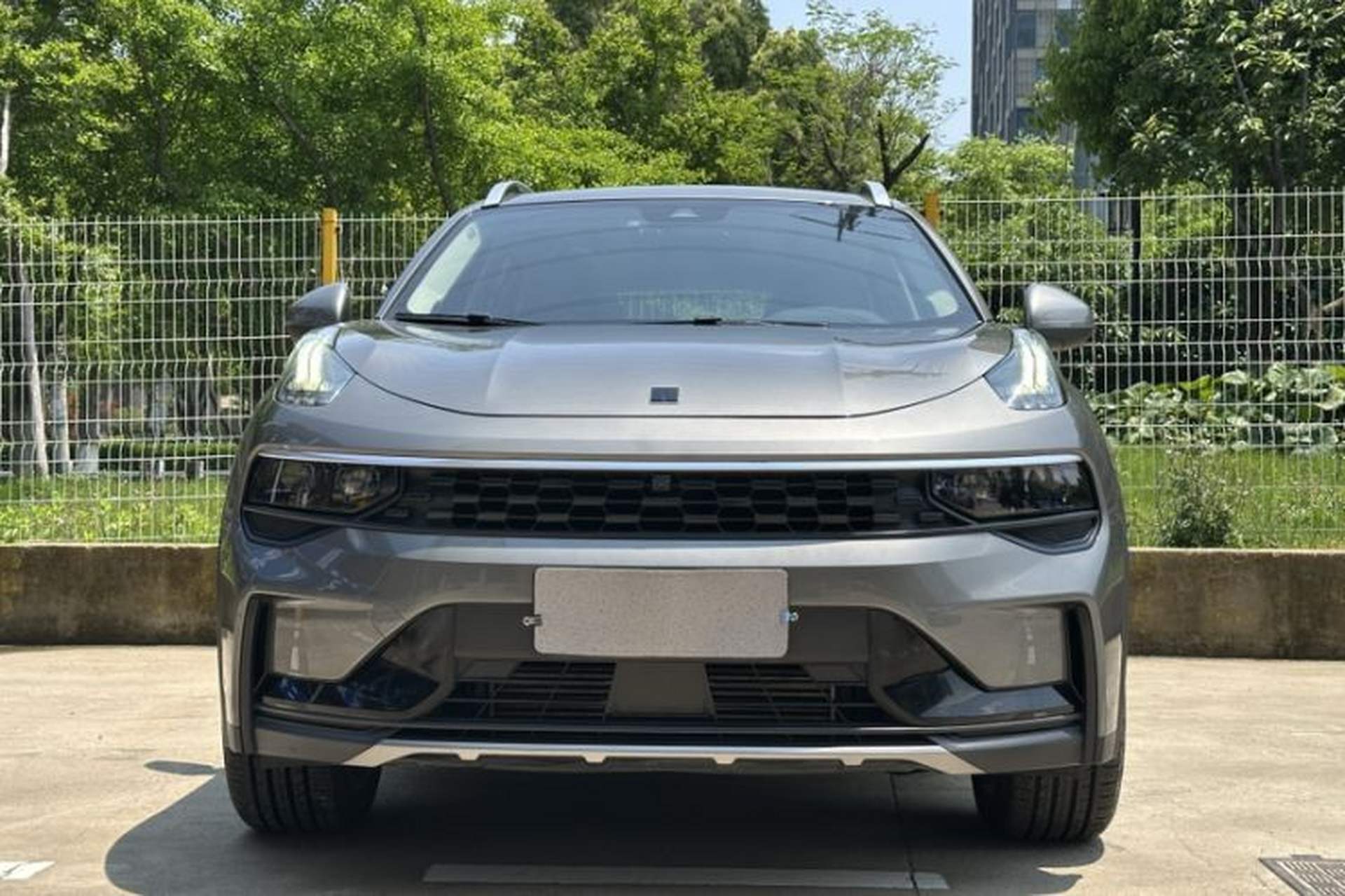 Used Lynk & Co 01 2021 2.0TD Two-Wheel-Drive Pro Trim Exterior 8