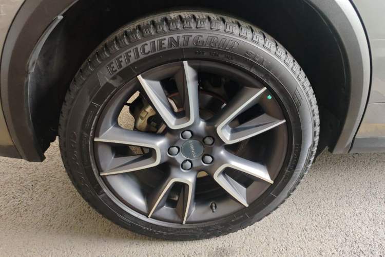 Used Lynk & Co 01 2021 2.0TD Two-Wheel-Drive Pro Trim Exterior 8
