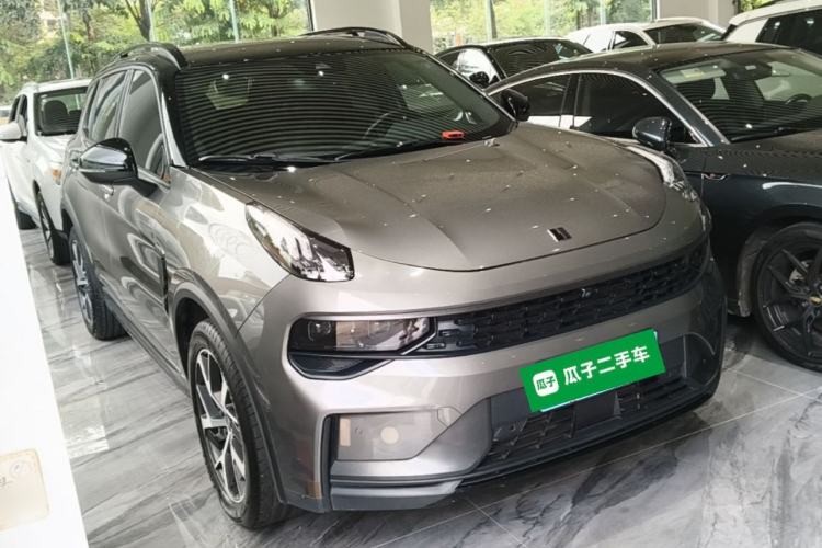 Used Lynk & Co 01 2021 2.0TD Four-Wheel Drive Hype-Halo Front Right 45 Deg