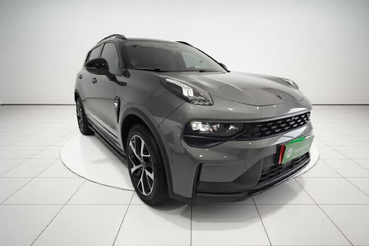 Used Lynk & Co 01 2021 2.0TD Four-Wheel Drive Hype-Halo Front Right 45 Deg