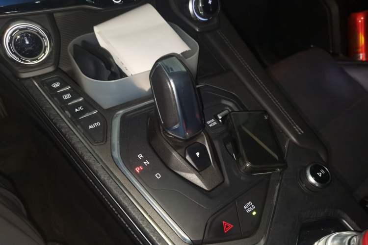 Used Lynk & Co 01 2021 2.0TD Two-Wheel-Drive Pro Trim Gear Lever