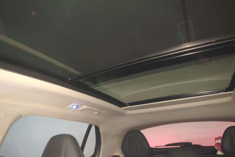 Used Lynk & Co 01 2021 2.0TD Two-Wheel-Drive Pro Trim Headliner