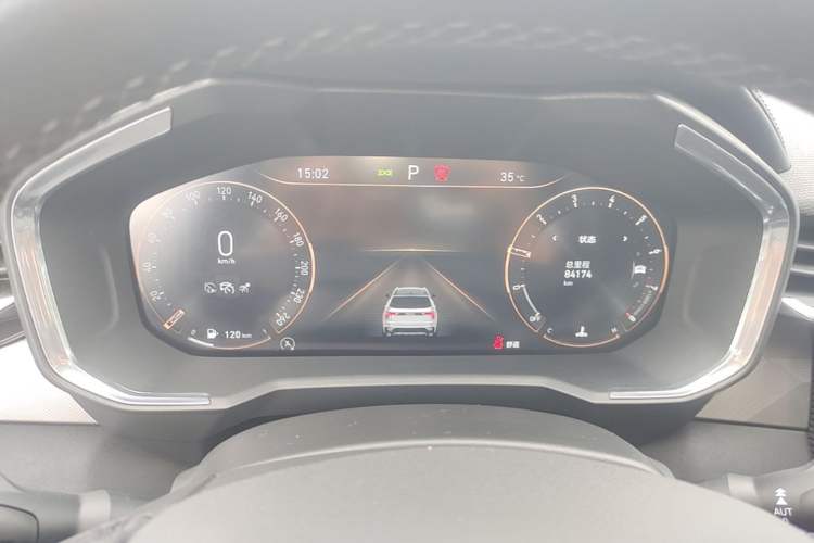 Used Lynk & Co 01 2021 2.0TD Two-Wheel-Drive Pro Trim Instrument Cluster