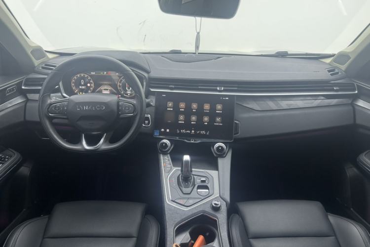 Used Lynk & Co 01 2021 2.0TD Two-Wheel-Drive Pro Trim Interior 1