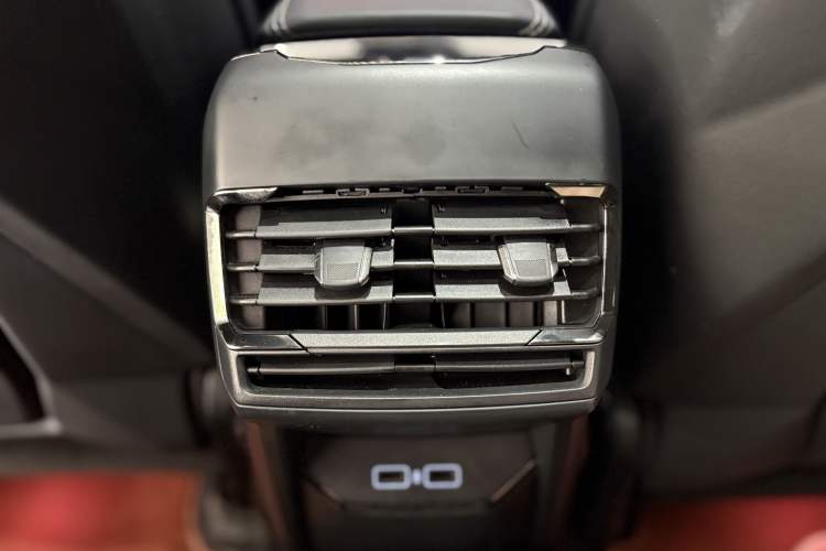 Used Lynk & Co 01 2021 2.0TD Four-Wheel Drive Hype-Halo Interior 10