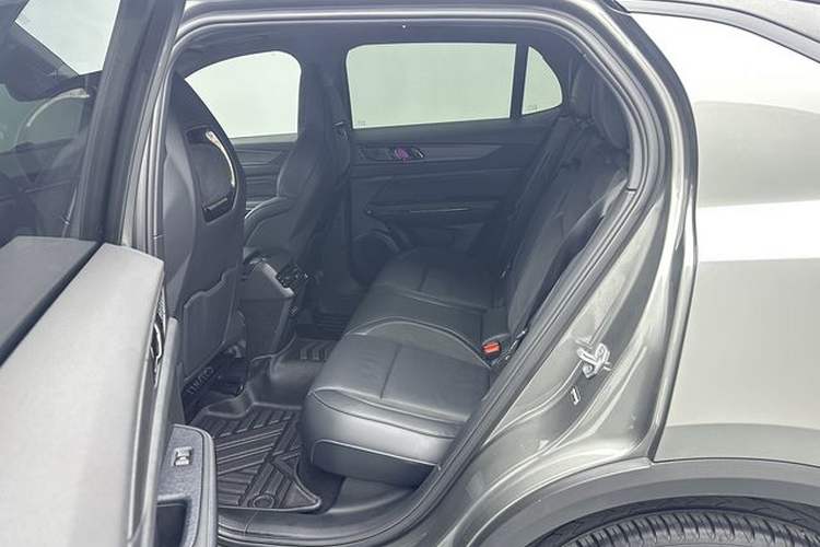 Used Lynk & Co 01 2021 2.0TD Four-Wheel Drive Hype-Halo Interior 2