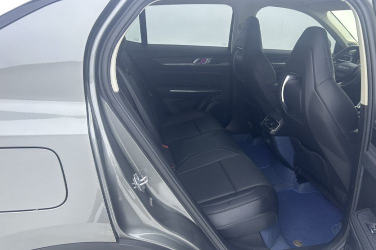 Used Lynk & Co 01 2021 2.0TD Two-Wheel-Drive Pro Trim Interior 4