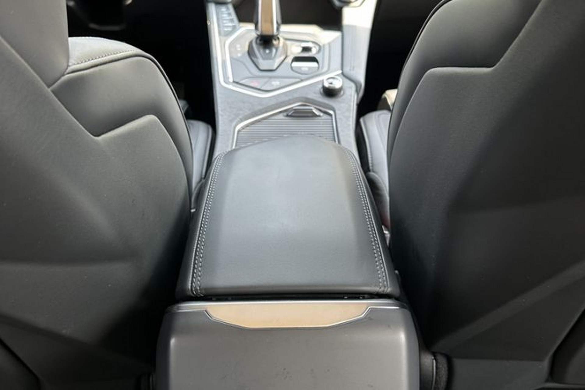 Used Lynk & Co 01 2021 2.0TD Two-Wheel-Drive Pro Trim Interior 6