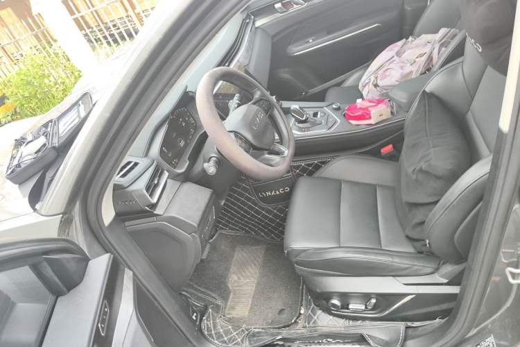 Used Lynk & Co 01 2021 2.0TD Two-Wheel-Drive Pro Trim Left Front Seat