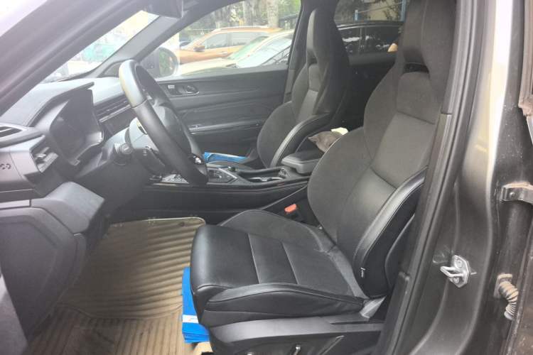 Used Lynk & Co 01 2021 2.0TD Four-Wheel Drive Hype-Halo Left Front Seat