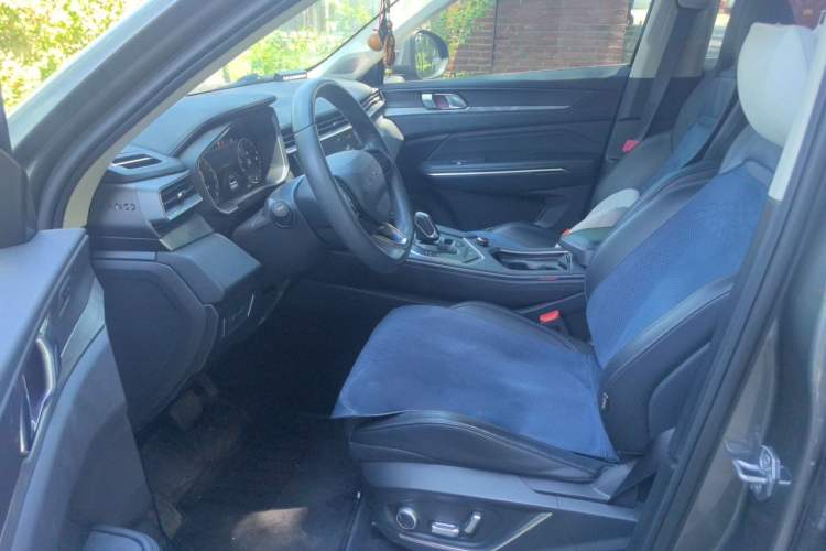 Used Lynk & Co 01 2021 2.0TD Two-Wheel-Drive Pro Trim Left Front Seat