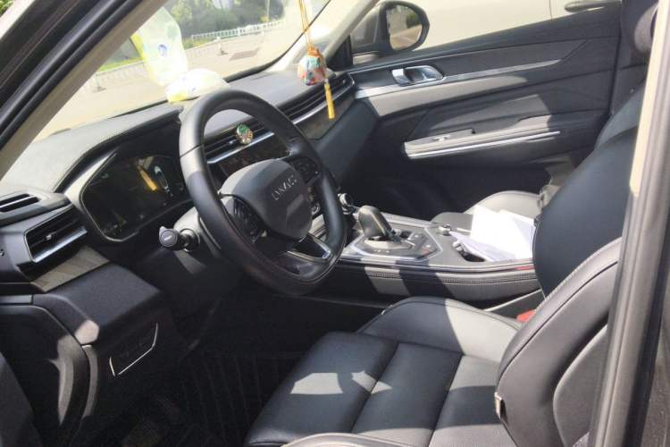 Used Lynk & Co 01 2021 2.0TD Two-Wheel-Drive Pro Trim Left Front Seat