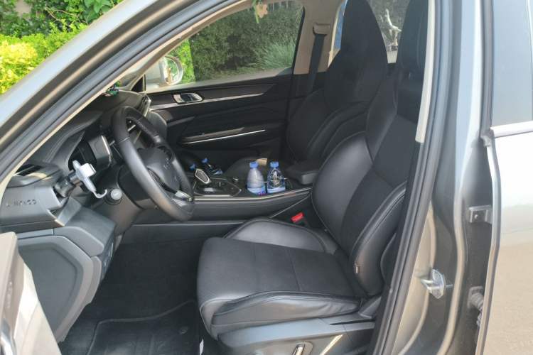 Used Lynk & Co 01 2021 2.0TD Two-Wheel-Drive Pro Trim Left Front Seat
