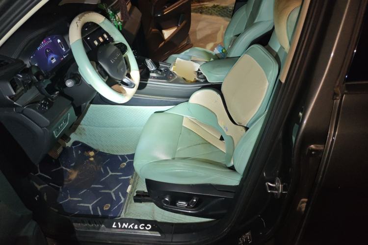 Used Lynk & Co 01 2021 2.0TD Two-Wheel-Drive Pro Trim Left Front Seat