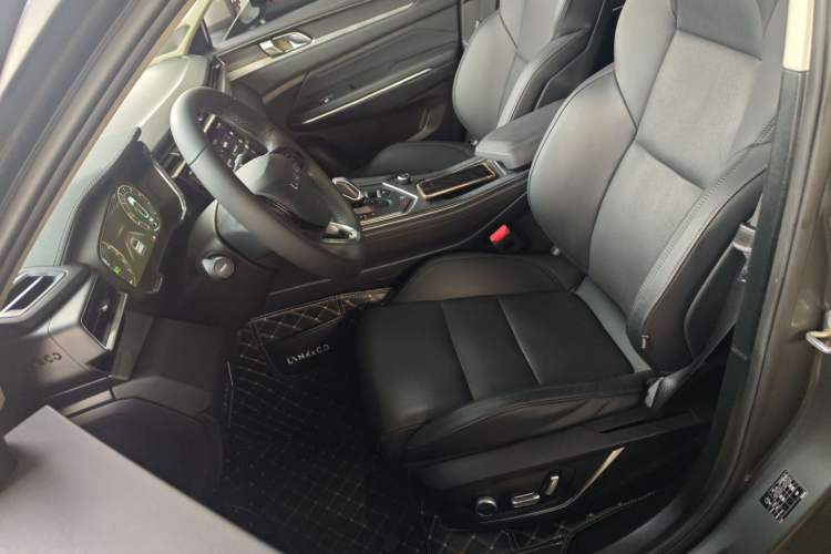 Used Lynk & Co 01 2021 2.0TD Two-Wheel-Drive Pro Trim Left Front Seat