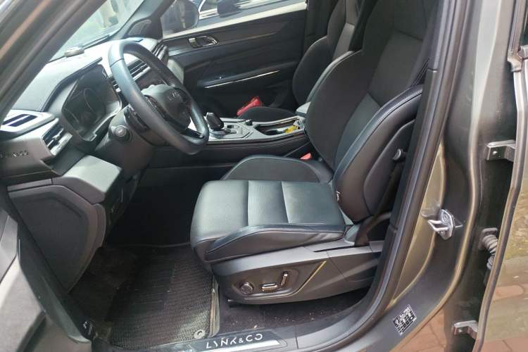 Used Lynk & Co 01 2021 2.0TD Four-Wheel Drive Hype-Halo Left Front Seat