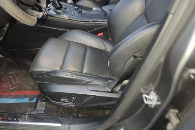 Used Lynk & Co 01 2021 2.0TD Two-Wheel-Drive Pro Trim Left Front Seat