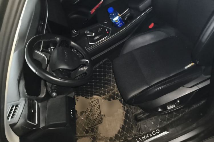 Used Lynk & Co 01 2021 2.0TD Two-Wheel-Drive Pro Trim Left Front Seat