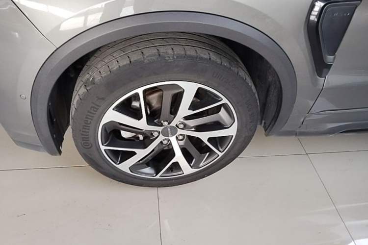 Used Lynk & Co 01 2021 2.0TD Four-Wheel Drive Hype-Halo Left Front Wheel Hub