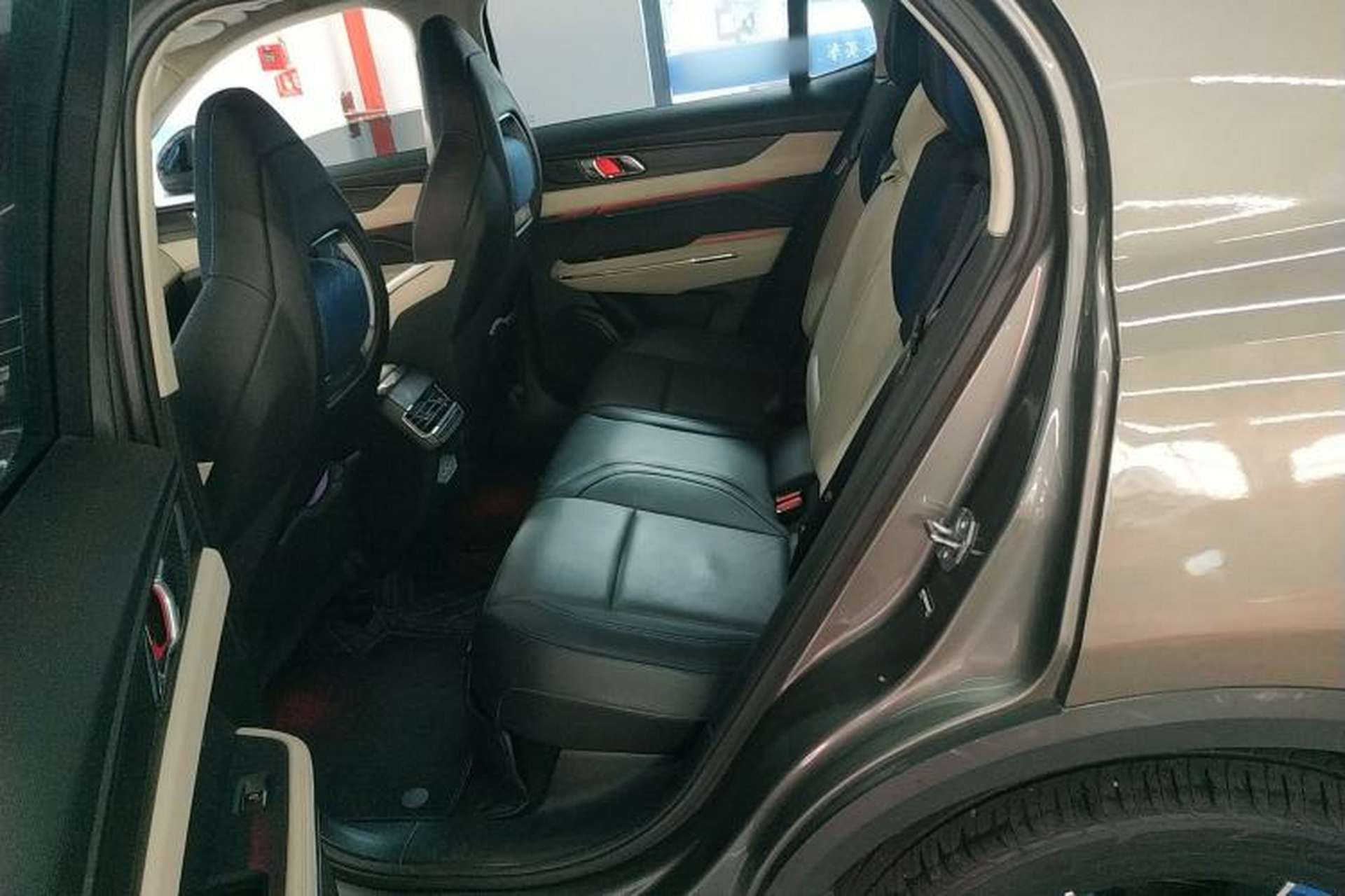 Used Lynk & Co 01 2021 2.0TD Two-Wheel Drive Zhaopu Pro Left Rear Seat