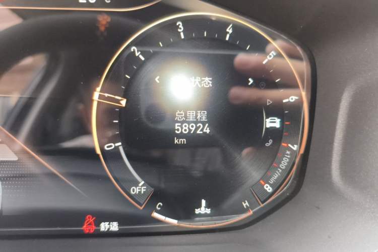 Used Lynk & Co 01 2021 2.0TD Two-Wheel-Drive Pro Trim Odometer Close Up
