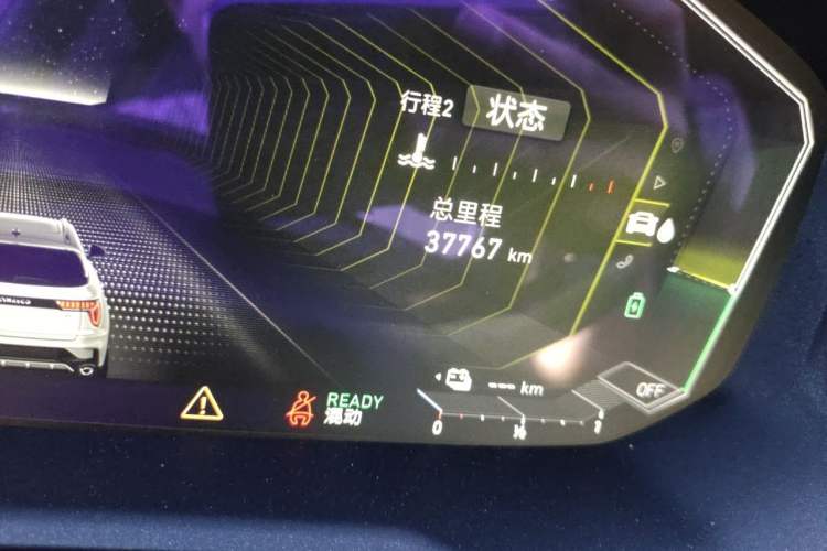 Used Lynk & Co 01 2021 2.0TD Two-Wheel-Drive Pro Trim Odometer Close Up