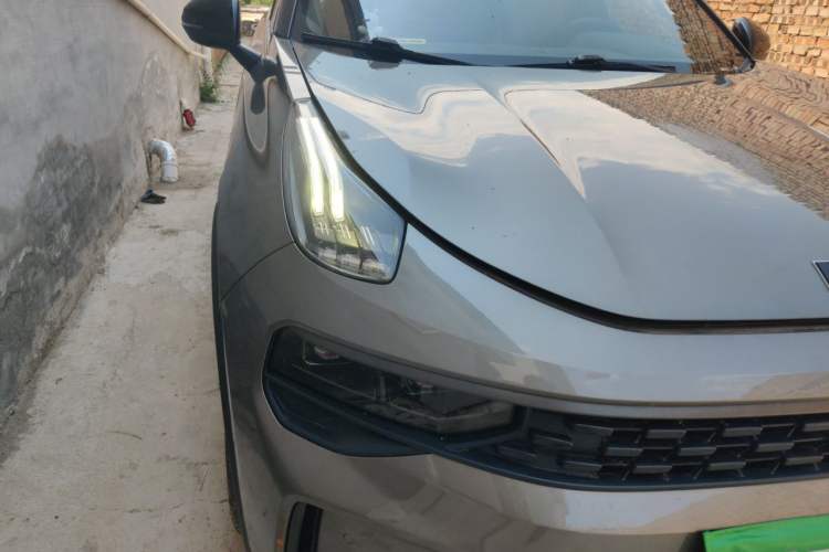 Used Lynk & Co 01 2021 2.0TD Four-Wheel Drive Hype-Halo Right Front Headlight
