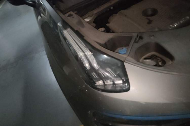 Used Lynk & Co 01 2021 2.0TD Two-Wheel Drive Zhaopu Pro Right Front Headlight