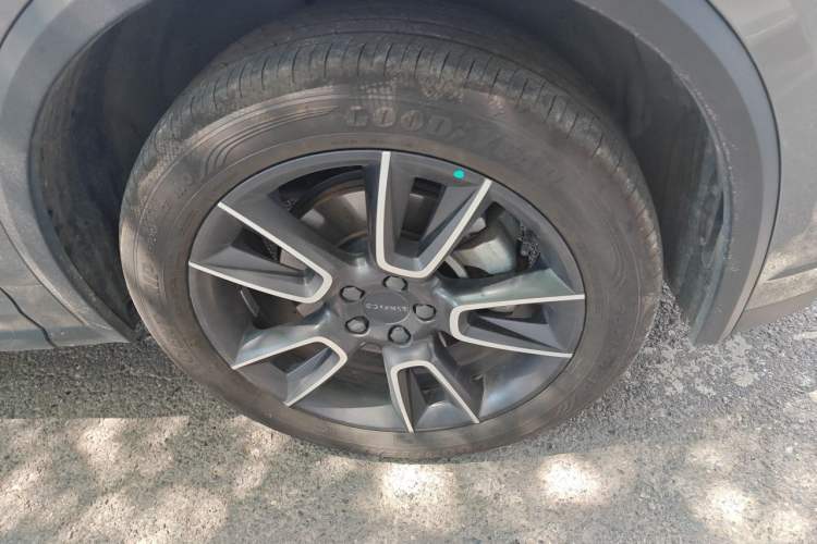 Used Lynk & Co 01 2021 2.0TD Two-Wheel-Drive Pro Trim Right Front Wheel Hub