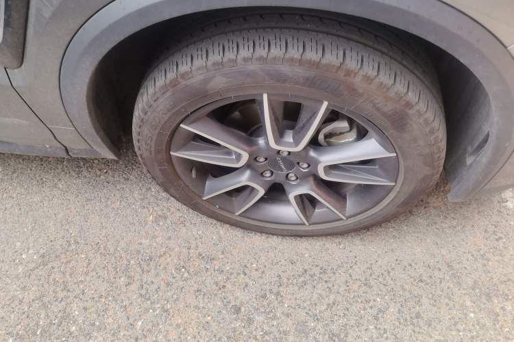 Used Lynk & Co 01 2021 2.0TD Two-Wheel-Drive Pro Trim Right Front Wheel Hub