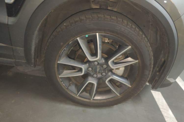Used Lynk & Co 01 2021 2.0TD Two-Wheel-Drive Pro Trim Right Front Wheel Hub