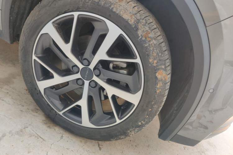 Used Lynk & Co 01 2021 2.0TD Four-Wheel Drive Hype-Halo Right Front Wheel Hub