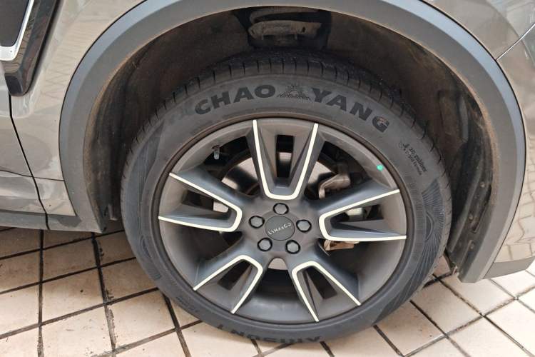 Used Lynk & Co 01 2021 2.0TD Two-Wheel-Drive Pro Trim Right Front Wheel Hub