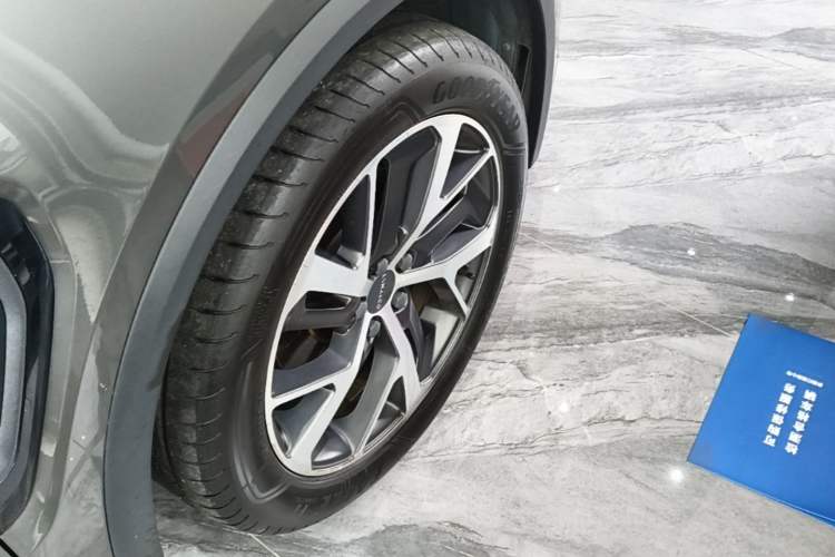 Used Lynk & Co 01 2021 2.0TD Four-Wheel Drive Hype-Halo Right Rear Wheel Hub