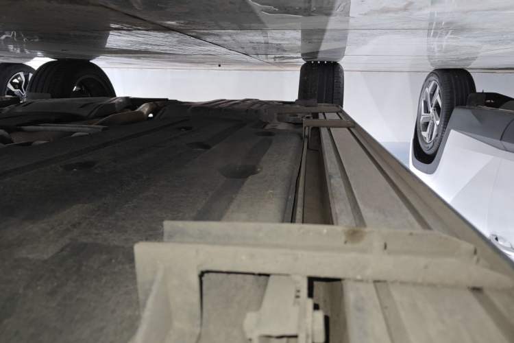 Used Lynk & Co 01 2021 2.0TD Four-Wheel Drive Hype-Halo Right Side Sill