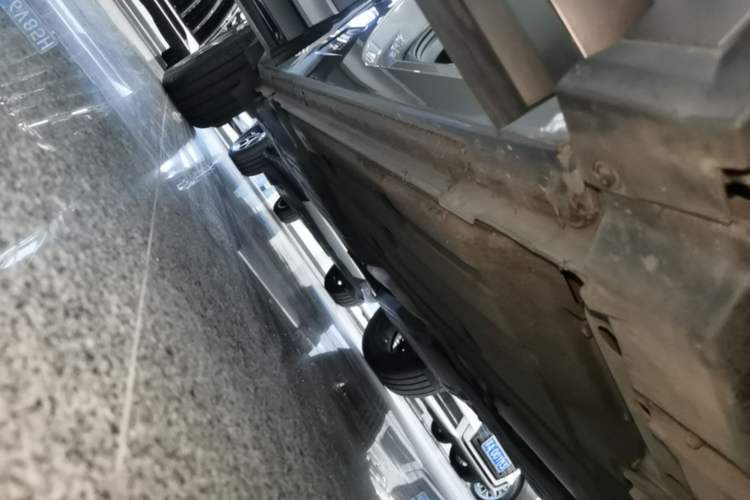 Used Lynk & Co 01 2021 2.0TD Four-Wheel Drive Hype-Halo Right Side Sill