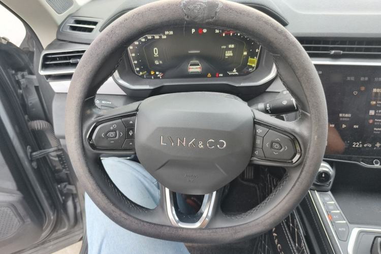 Used Lynk & Co 01 2021 2.0TD Two-Wheel-Drive Pro Trim Steering Wheel