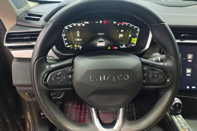 Used Lynk & Co 01 2021 2.0TD Two-Wheel-Drive Pro Trim Steering Wheel